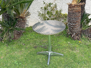 BTExpert Indoor Outdoor 27.5" Round Restaurant Table Stainless Steel Silver Aluminum + 2 Gray Restaurant Rattan Stack Chairs Commercial Lightweight